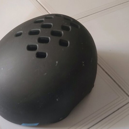 Scott bicycle helmet used for teenager