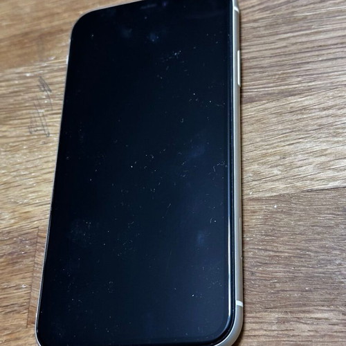 iPhone 11 64GB used, white, excellent condition