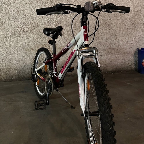 Ideal Strobe 24” women's kids bicycle used with aluminum frame