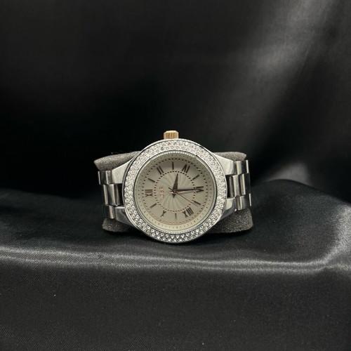 Loisir women's watch used with 2 bezels and stainless steel bracelet