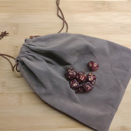 DnD dice set in velvet pouch new, 14 colors available