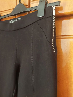 Crop pants Zara used, black, size M