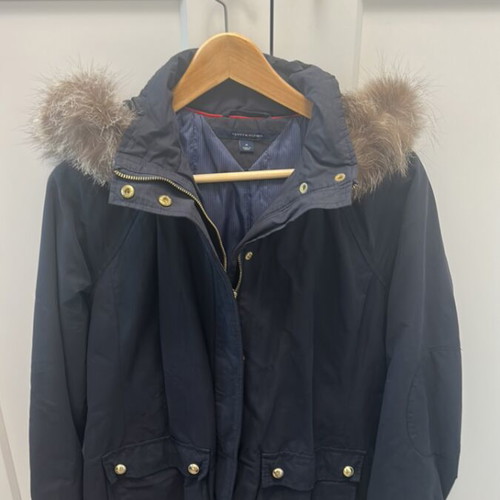 Tommy Hilfiger jacket medium with real fur, like new, blue