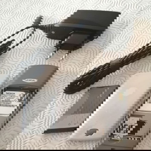 Κινητό τηλέφωνο Nokia 2300 μεταχειρισμένο με φορτιστή