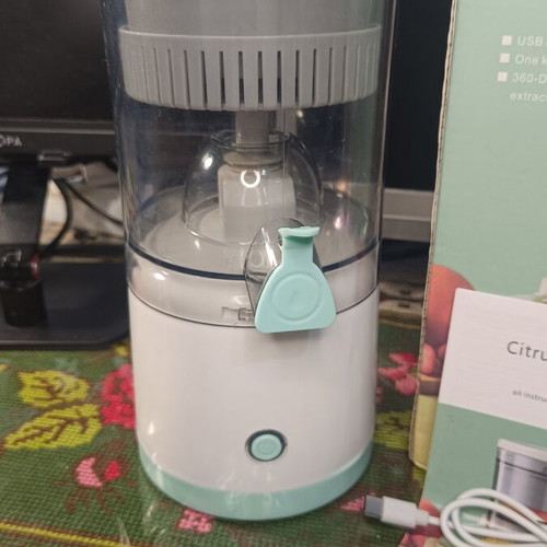 Electric Juicer like new