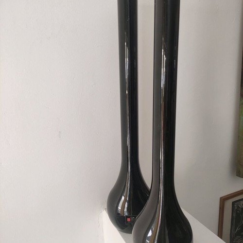 Samsung teardrop speakers used, front left and front right 3ohm with marks