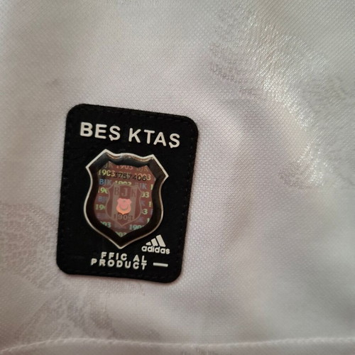 Adidas 2010-11 Besiktas Shirt Jersey #7 Quaresma like new
