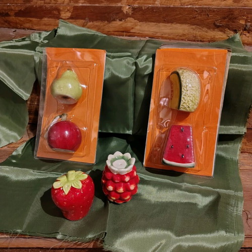 Ceramic salt and pepper set new, 3 pieces