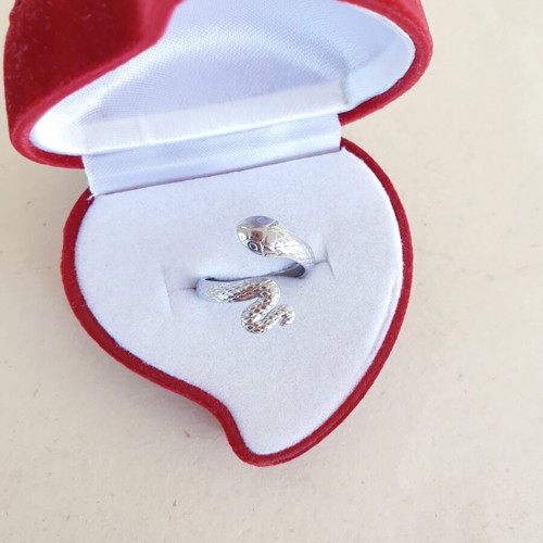 Ring stainless steel 304 with titanium coating, like new, adjustable