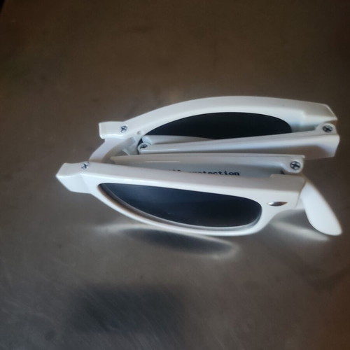 Children's sunglasses with foldable frame like new, white