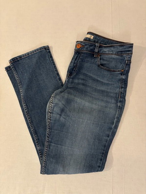 Sfera blue denim jeans size M 38 like new with vintage vibe