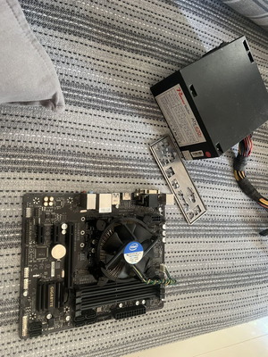 Μητρική Gigabyte GA-B250M DS3H με επεξεργαστή Intel Core i5 6500 και τροφοδοτικό PowerTech 620W μεταχειρισμένα