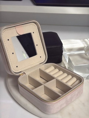 Jewelry box pink shade with velvet fabric new