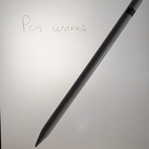 Apple iPad Pro 10.5 with Apple Pencil 1st Gen and Dodocool keyboard case