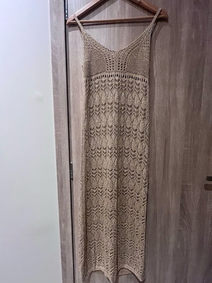 Beige sand dress with gold thread like new, one size elastic
