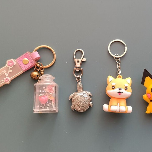 Children's keychains and bookmark like new, multicolored
