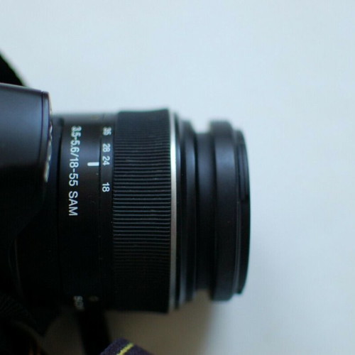 Sony Alpha A230 DSLR camera kit 18-55mm like new