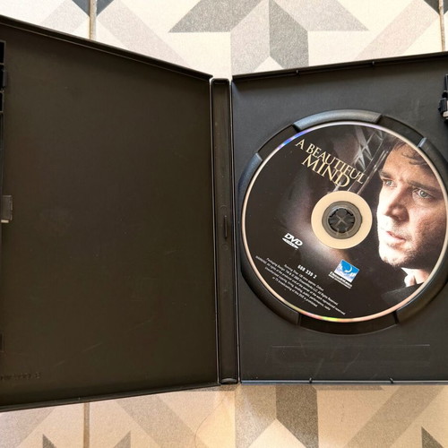 A Beautiful Mind DVD like new with English subtitles, drama