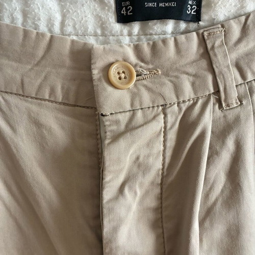 Pull & Bear beige cotton bermuda shorts like new, size M
