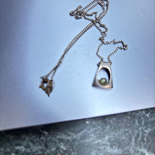 Silver pendant with semi-precious stone