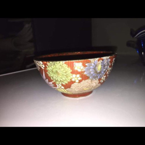 Small Chinese plate with beautiful design