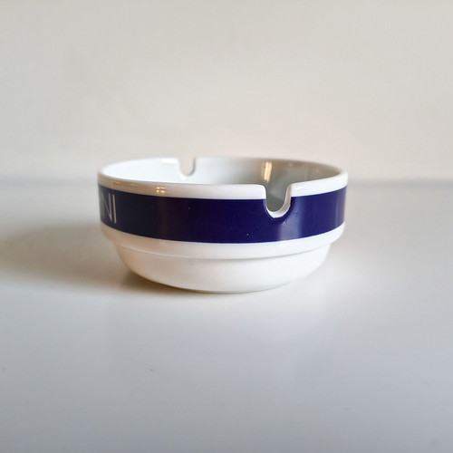 Porcelain Ashtray Fini like new