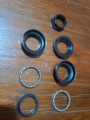 Fork cups new, set wide and narrow