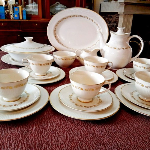 Royal-Doulton Fairfax tea set 24 pcs