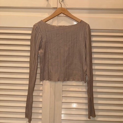 Beige long-sleeve crop top MindYourStyle used, size M