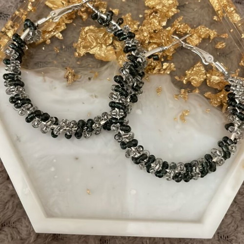 Evening earrings with white and black beads new