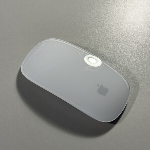 Apple Magic Mouse USB-C Model A3204 like new, white