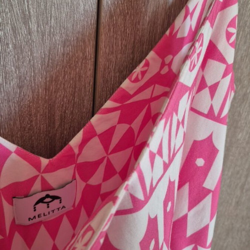 Melitta pink top with belt, relaxed fit