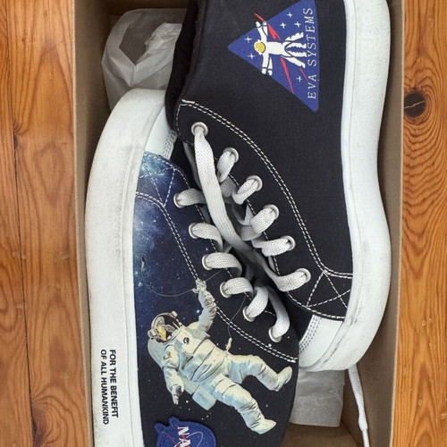 Skechers kids sneakers with NASA design, size 34, blue