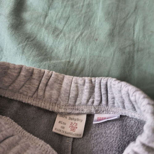 Children's pants used, size 98 cm, Benetton and Zara, gray and red