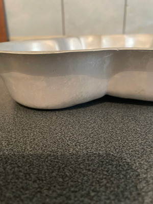 Bear-shaped baking pan used 35cm