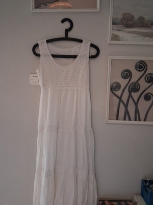 White dress S/M like new, airy fabric