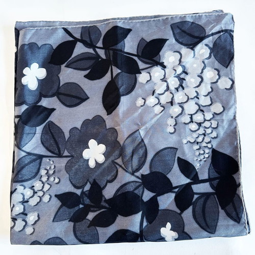 Vintage Lehner Switzerland silk scarf like new, gray and white