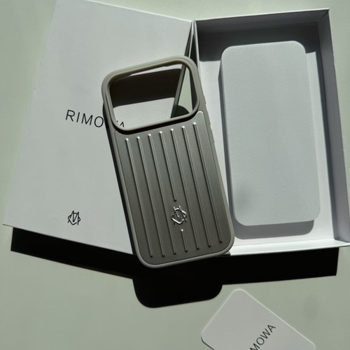 Θήκη Rimowa iPhone 17 Pro MagSafe αλουμινίου καινούργια