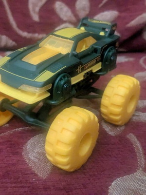 GT-Scorcher from Kinder Surprise new