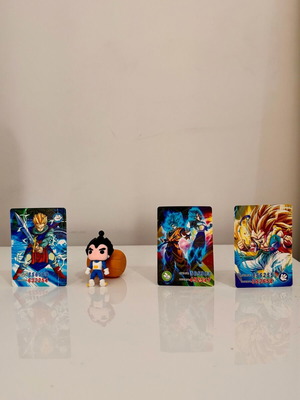 Dragon Ball Super Vegeta keychain and cards new