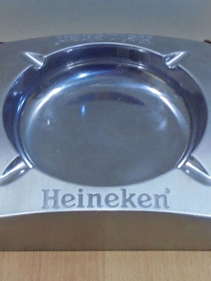 Heineken μπύρα παλιό διαφημιστικό μεταλλικό τασάκι μεταχειρισμένο