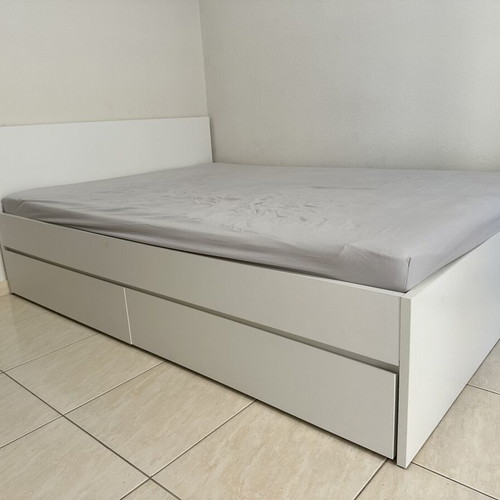 JYSK double bed 140×200 with 2 drawers and mattress used