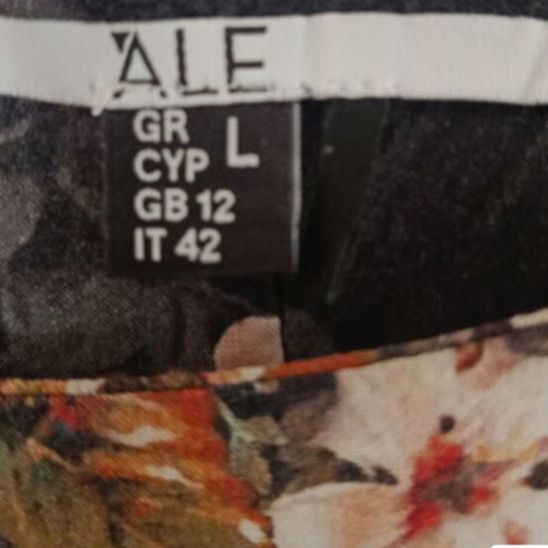 Ale dress size L like new, black multicolor