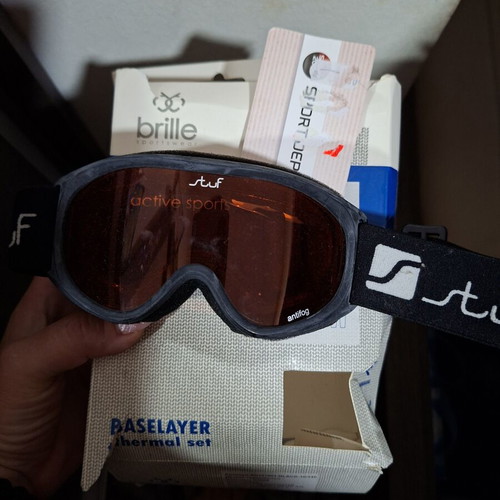 Ski goggles new with tag