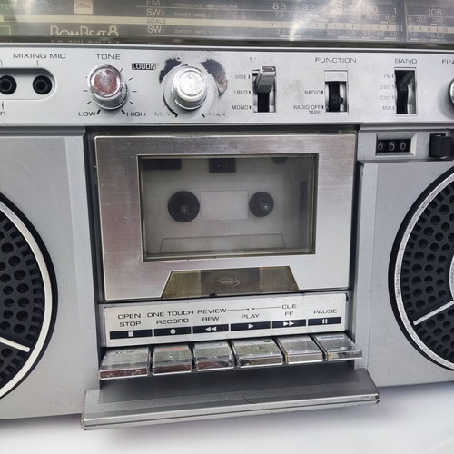 Toshiba RT-S713 vintage boombox used for service or decoration