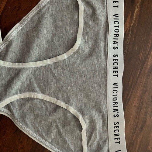 Victoria's Secret underwear set new, pack of 5, medium size