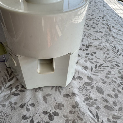 Braun juicer used, model 4290, 240 W, made in Germany