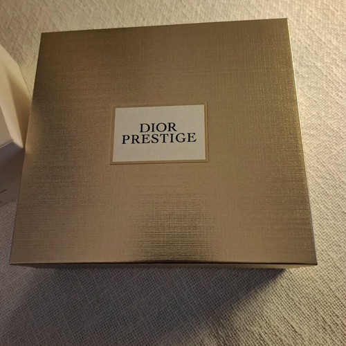 Dior Prestige cosmetic box like new