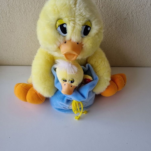 LARGE PLUSH YELLOW DUCK