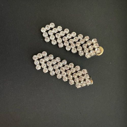 Earrings with rhinestones and clips like new